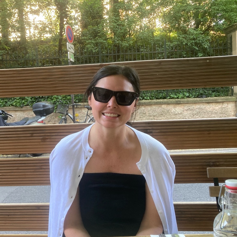 Meet your Posher, Lauren